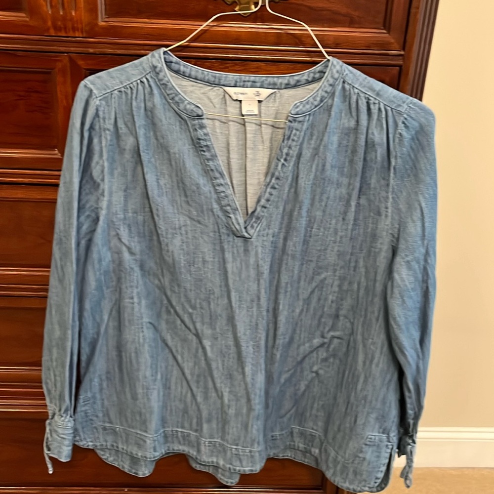 Old Navy denim pop over top